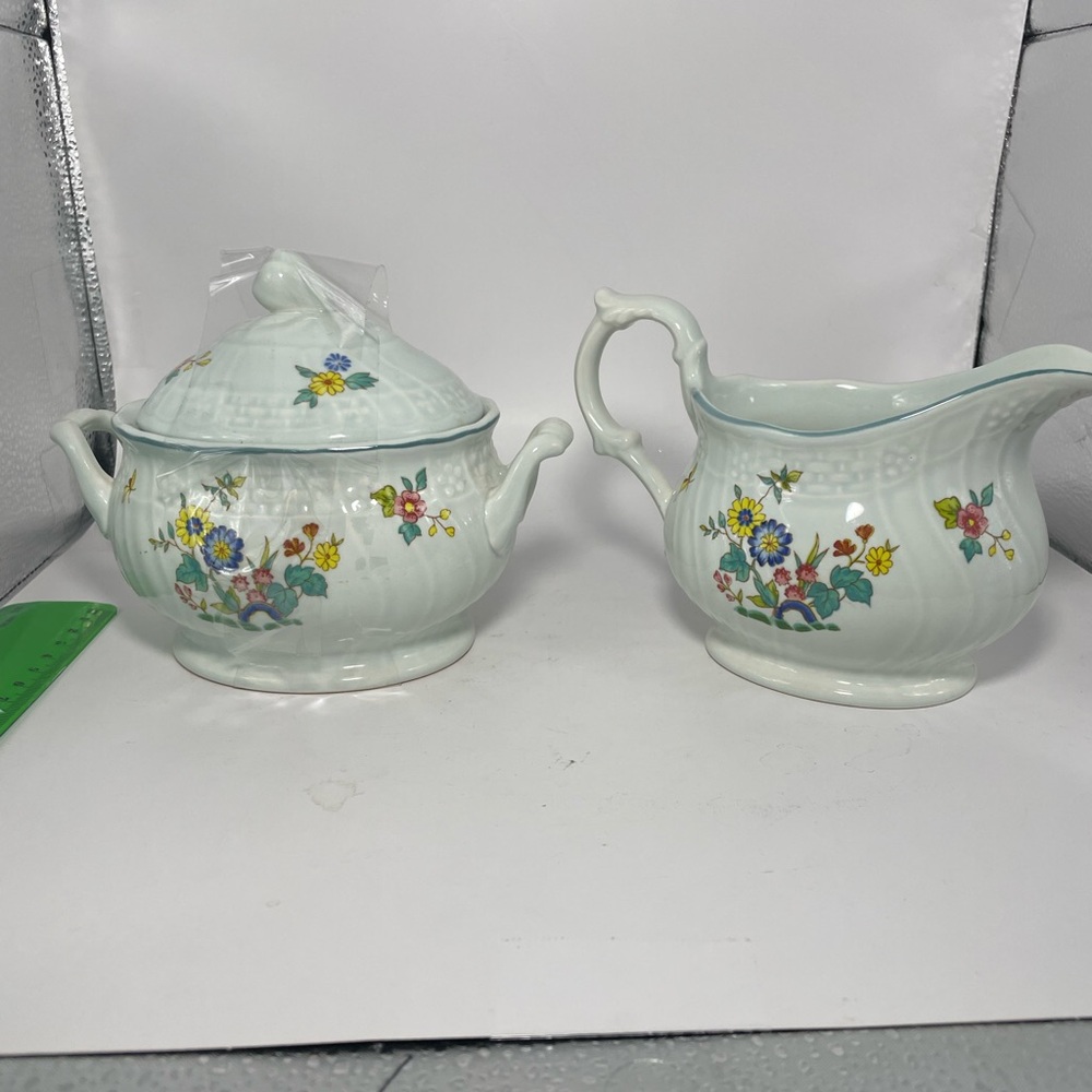 Mikasa a Floral Sugar Bowl and Creamer Set 
Chelsea
